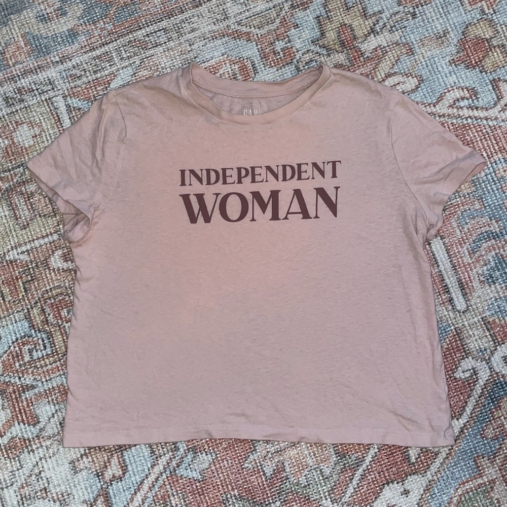 GAP feminist “shrunken” tee!